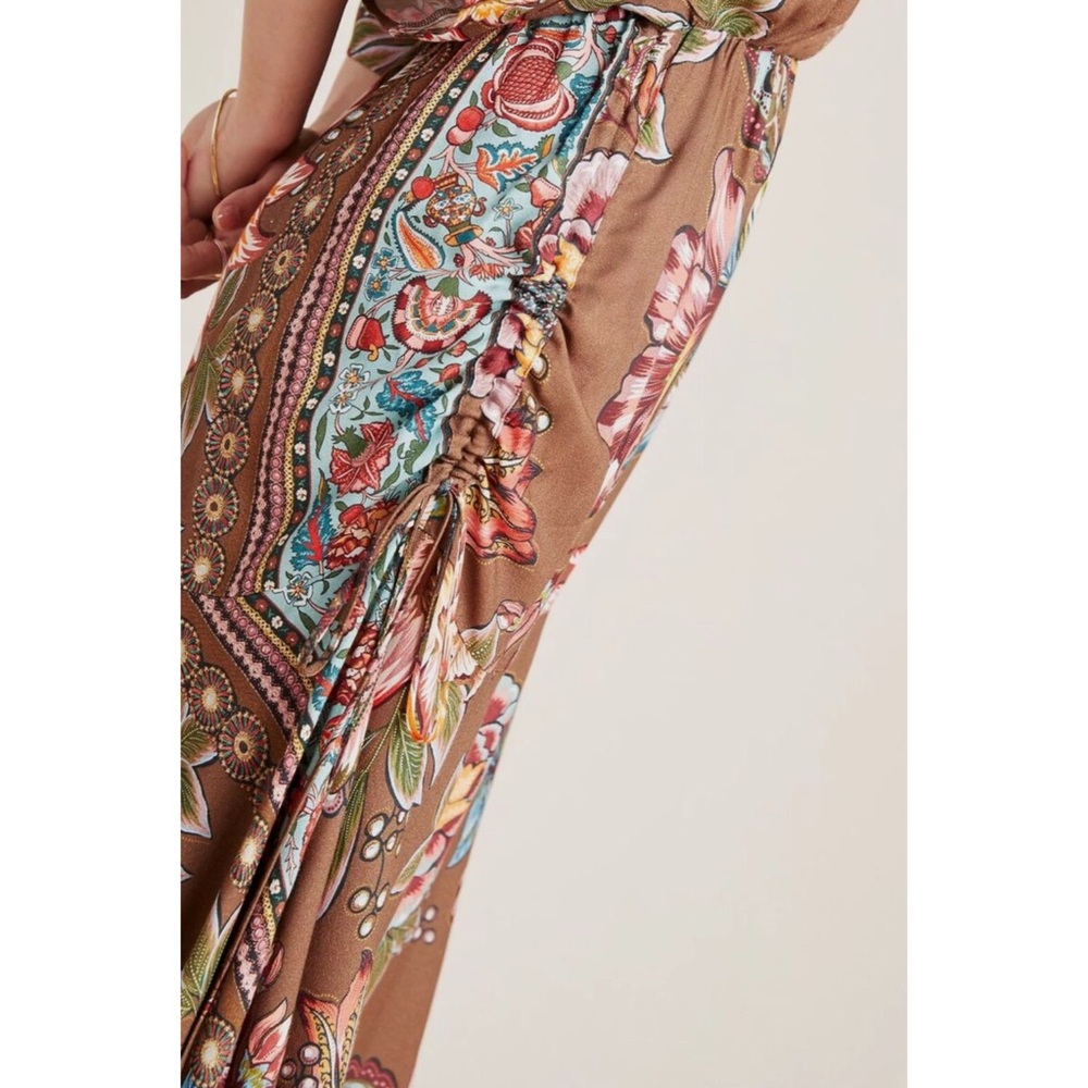 FARM Rio Brown Floral V-Neck Maxi Dress - Picture 4 of 13
